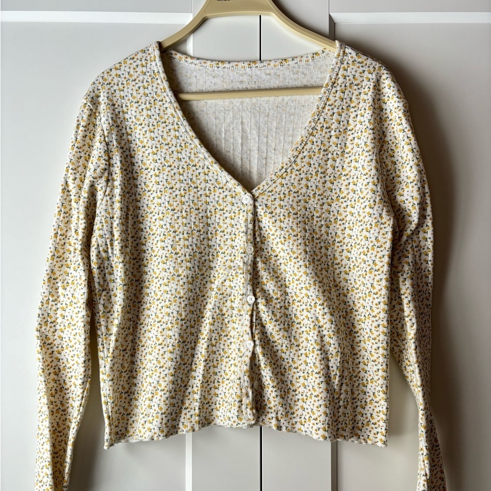 🔸Bluenotes Foral Top - Picture 1 of 2
